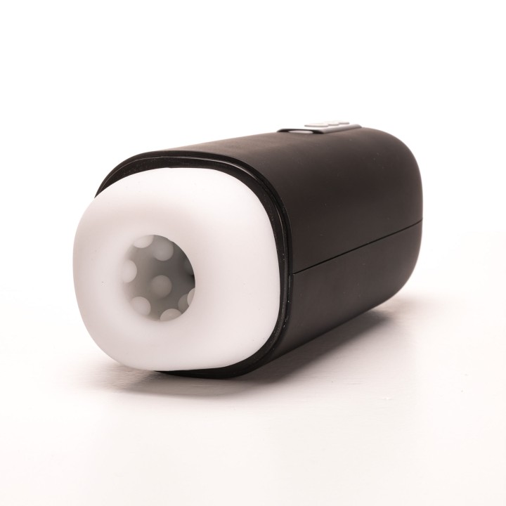 Velvet Touch masturbator z wibracją ssaniem cyberskóra ładowany usb czarny